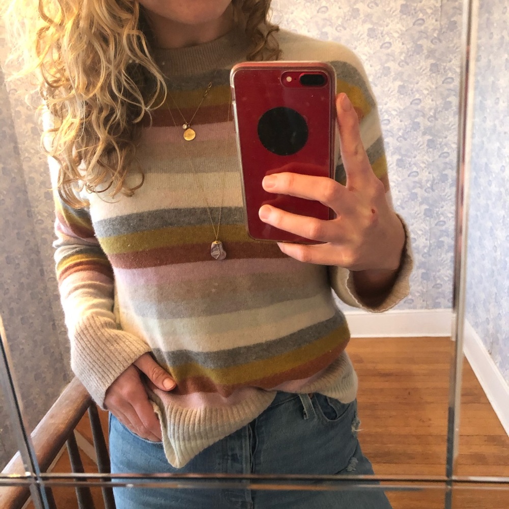 White + Warren Essential Crewneck Cashmere sweater